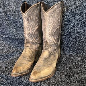 Abilene Distressed Cowhide Western Boots